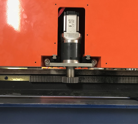 เครื่องตัดพลาสม่าซีเอ็นซีโครงสำหรับตั้งสิ่งของ 1kW Auto THC Cnc เครื่องตัดพลาสม่าอลูมิเนียมแผ่น